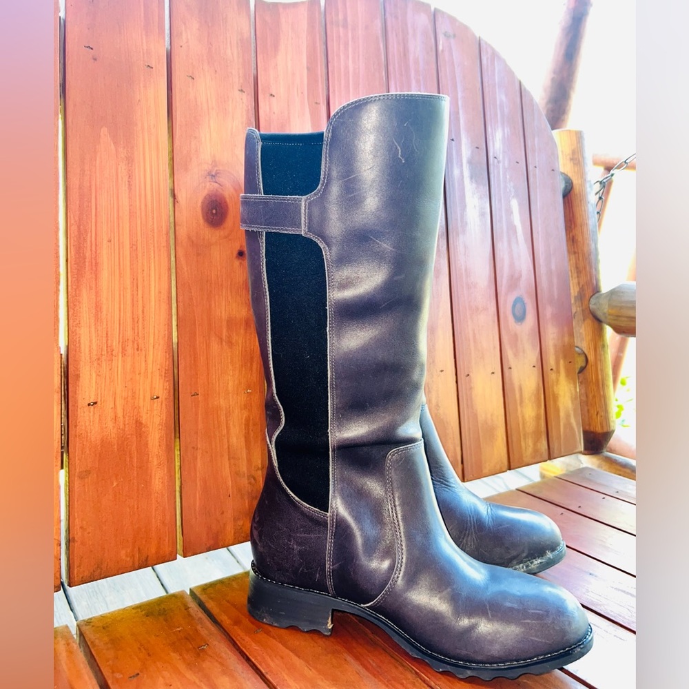 Women muck bootsSize 7
